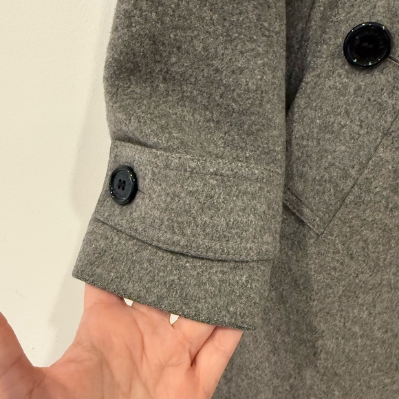 Burberry Grey Wool Chelsea Coat - Picture 4 of 9
